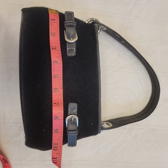 Tommy Hilfiger Vintage Style Faux Fur Shoulder Bag - Picture 12 of 12